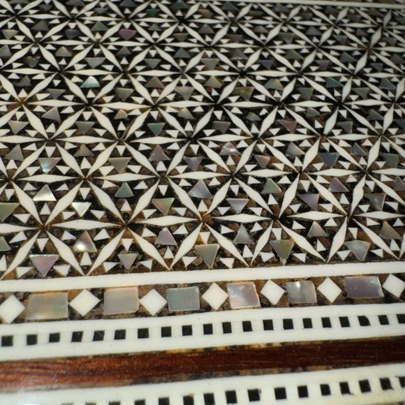 Moorish Handcrafted Middle Eastern Mosaic Inlaid Decorative Box - Picture 10 of 16